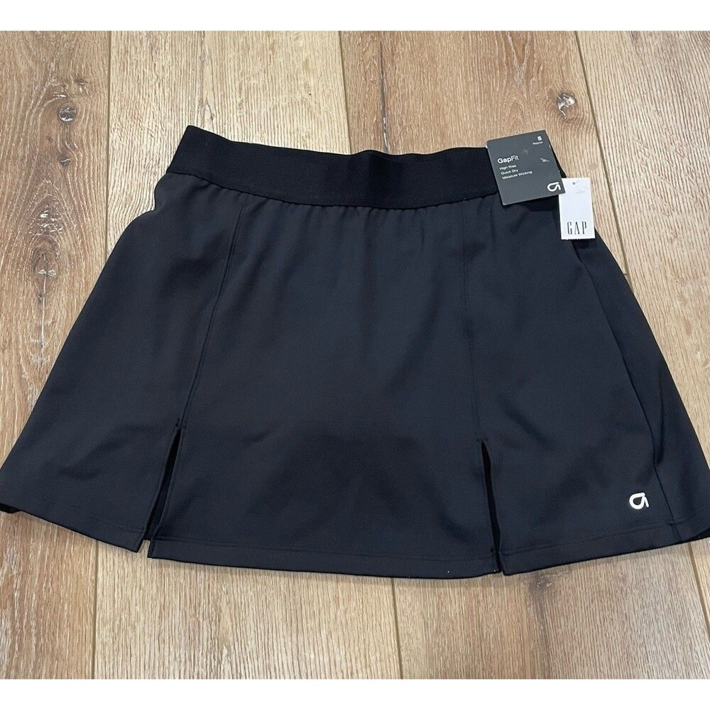 GapFit Women's Pull-On Pockets Activewear Small Black Skort NWT Pickleball Golf